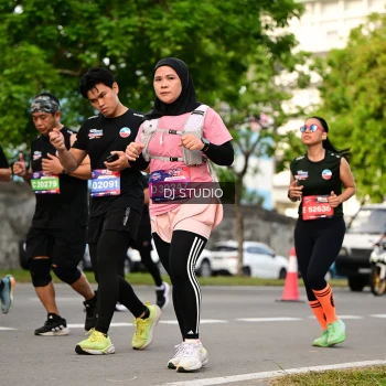 Runner Photo 4040916