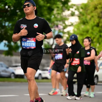 Runner Photo 4041063