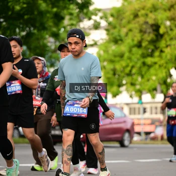 Runner Photo 4041147