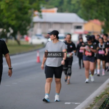 Runner Photo 4041158