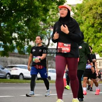 Runner Photo 4041171