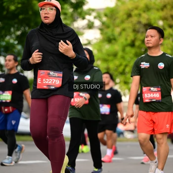 Runner Photo 4041192
