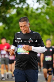 Runner Photo 4041234