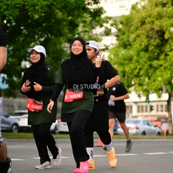 Runner Photo 4041275