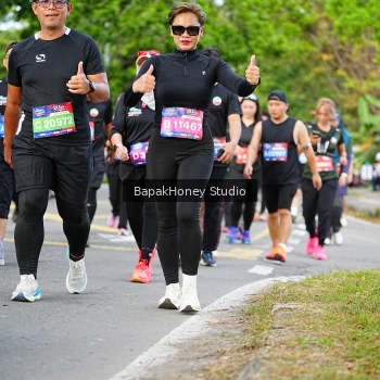Runner Photo 4041348