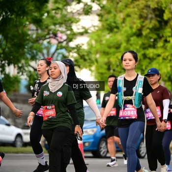 Runner Photo 4041398