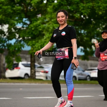 Runner Photo 4041419