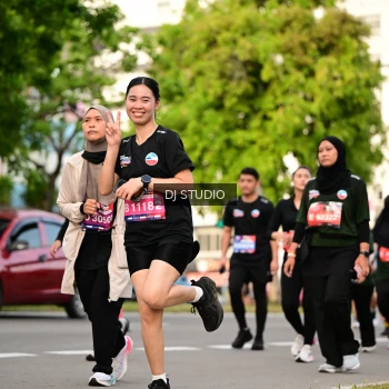 Runner Photo 4041459