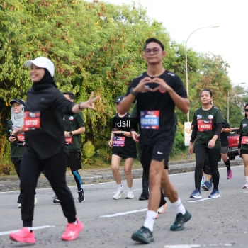 Runner Photo 4041465
