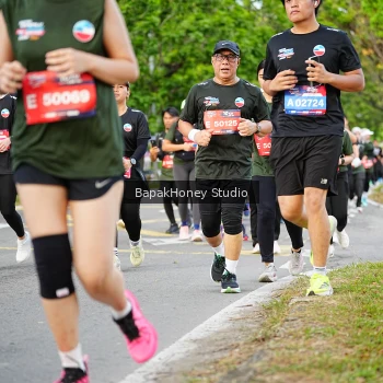 Runner Photo 4041466