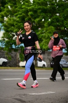 Runner Photo 4041471