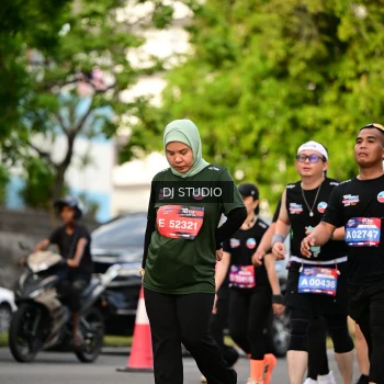Runner Photo 4041502