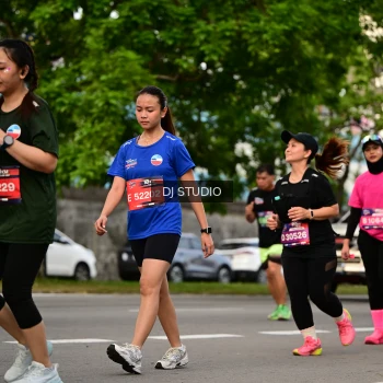 Runner Photo 4041518