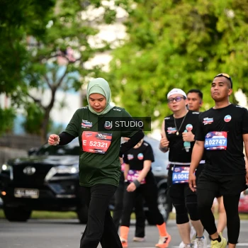 Runner Photo 4041519