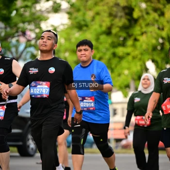 Runner Photo 4041606