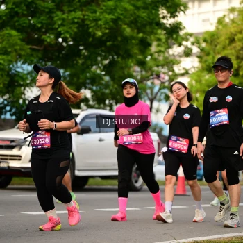 Runner Photo 4041649