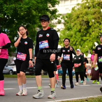 Runner Photo 4041653