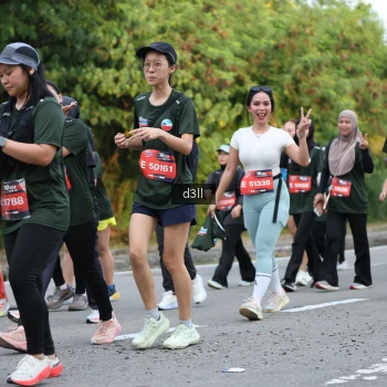 Runner Photo 4041677