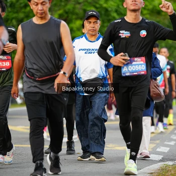 Runner Photo 4041732