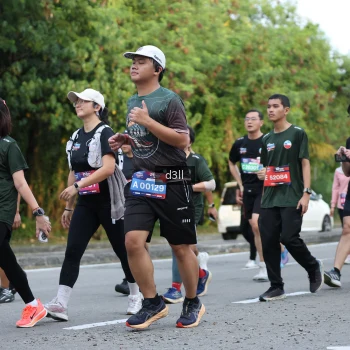 Runner Photo 4041810