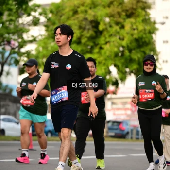 Runner Photo 4041909