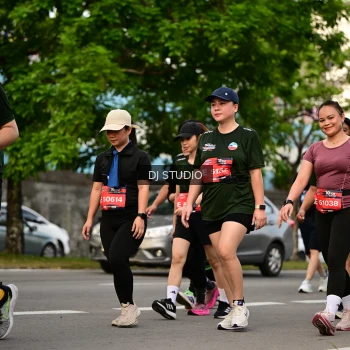 Runner Photo 4042024