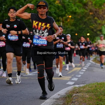 Runner Photo 4042037