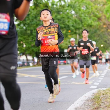 Runner Photo 4042106