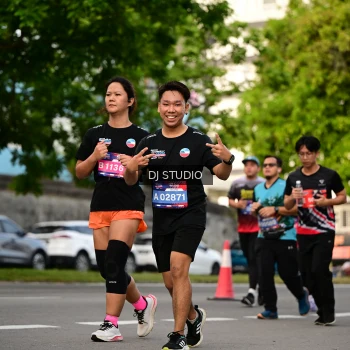 Runner Photo 4042111