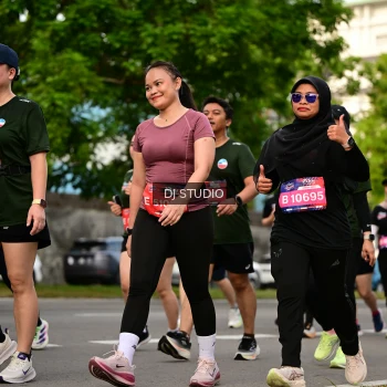 Runner Photo 4042112