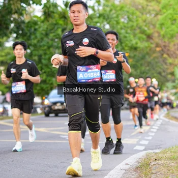 Runner Photo 4042117