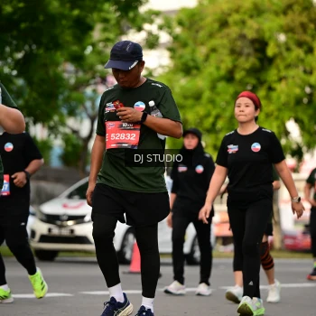 Runner Photo 4042273
