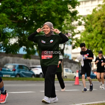 Runner Photo 4042333