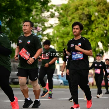 Runner Photo 4042339