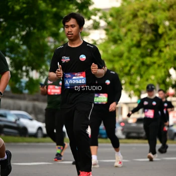 Runner Photo 4042360