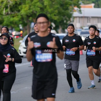 Runner Photo 4042450