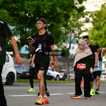 Runner Photo 4042525