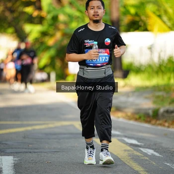 Runner Photo 4042563
