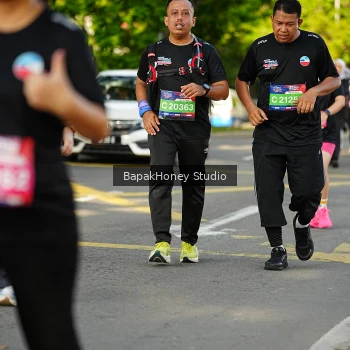 Runner Photo 4042669