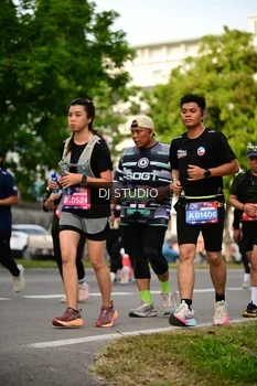 Runner Photo 4042743