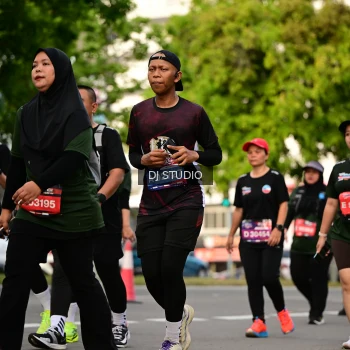 Runner Photo 4042825