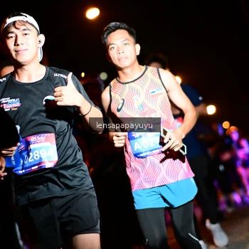 Runner Photo 4042965