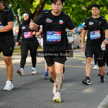 Runner Photo 4042996