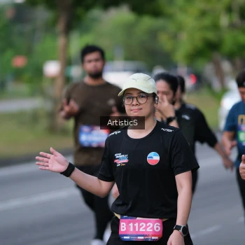 Runner Photo 4043013