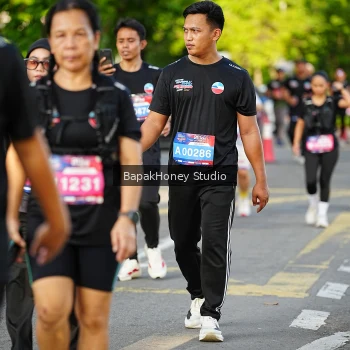 Runner Photo 4043099