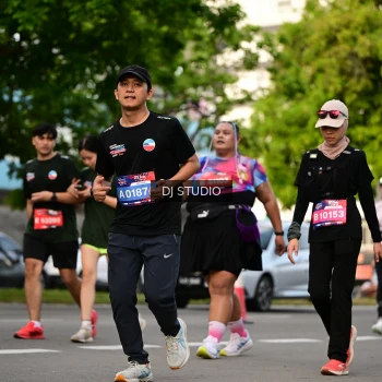 Runner Photo 4043130