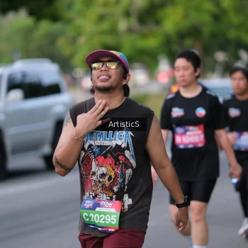 Runner Photo 4043167