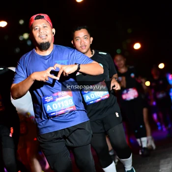 Runner Photo 4043303