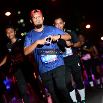 Runner Photo 4043376
