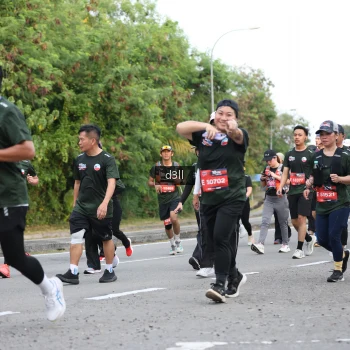 Runner Photo 4043418